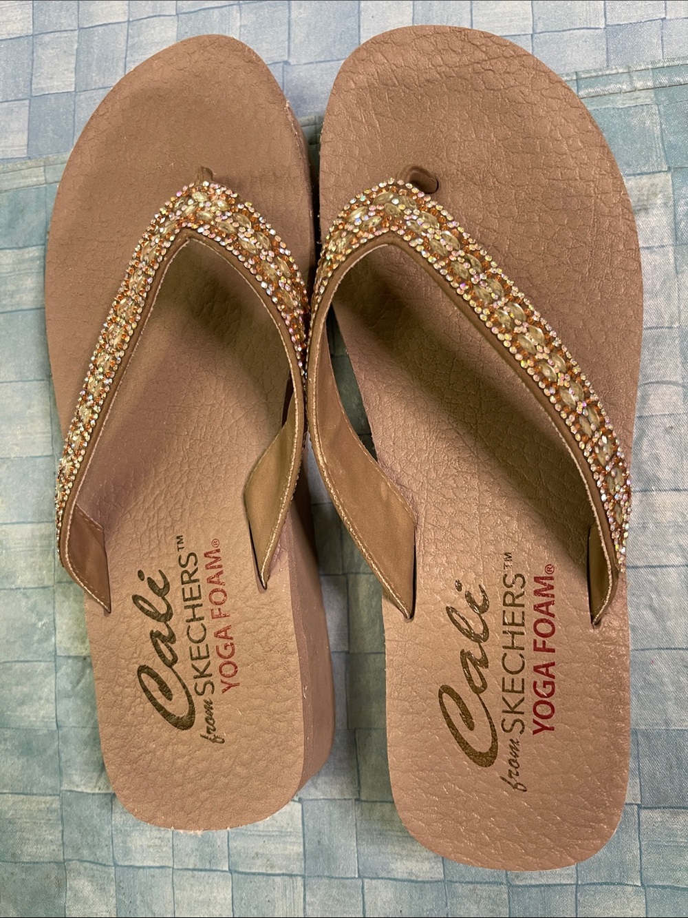 Cali Skechers Yoga Form.            Flip Flops. Tan Beaded cushioned Platform
